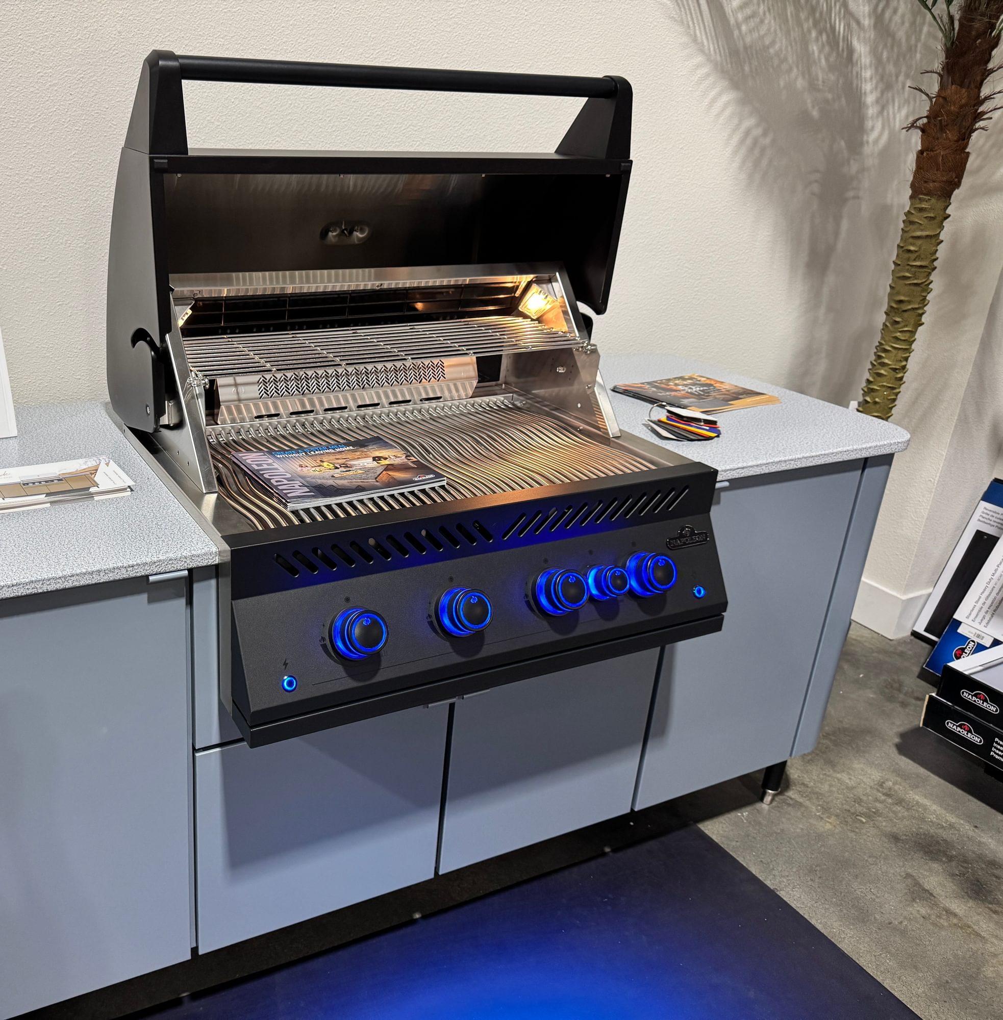Challenger Designs island with an open Napoleon built-in grill.