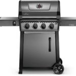 Napoleon Freestyle 425 gas grill