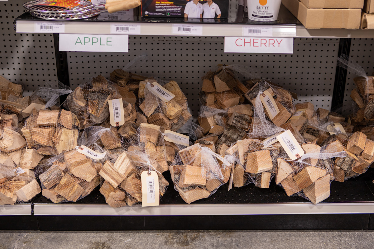 pinecraft_barbecue_supply_019